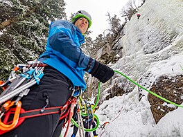 Ledopád v Labském dole v Krkono�ích.