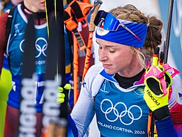 Markéta Davidová po dojezdu do cíle olympijské smí�ené �tafety (8. února 2026)