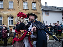 �Nese v sob� i hlub�í symbolickou rovinu, p�edstavuje lou�ení se zimním...