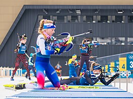 Biatlonistka Markéta Davidová p�i tréninku na st�elnici.