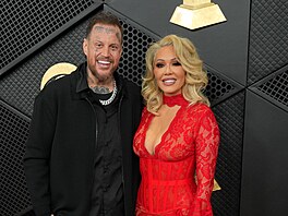 Jelly Roll a Bunnie XO na cenách Grammy v Los Angeles (1. února 2026)