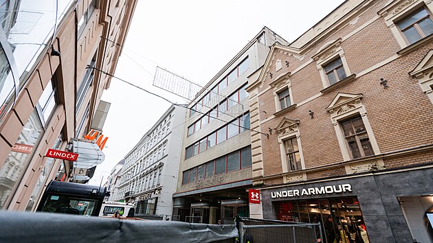 Prodejna Ba�a fungovala ve funkcionalistick� budov� v �esk� ulici v historick�m centru Brna p�es t�i dek�dy. Zejm�na kv�li chystan� rekonstrukci domu nyn� skon�ila. (5. �nora 2026)