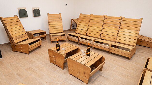 V are�lu Rosni�ka v brn�nsk�ch �abov�esk�ch otev�r� zrekonstruovan� sauna p�vodn� ze 70. let, kter� poslou�� i po�etn� sauna�sk� komunit� ze zbouran� sauny v zahrad� Arnoldovy vily. (6. �nora 2026)