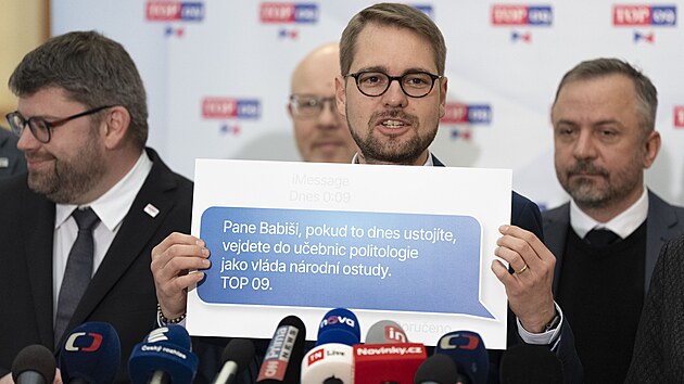 Tiskov� konference poslaneck�ho klubu hnut� TOP 09 ve Sn�movn� p�ed vyhl�en�m ned�v�ry vl�d� Andreje Babi�e opozic�. Na sn�mku Mat�j Ond�ej Havel. (3. �nora 2026)