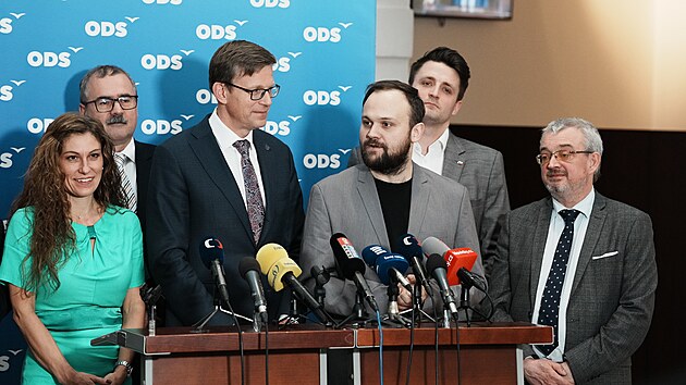 Nejsiln�j�� opozi�n� strana ODS obm�nila veden� poslaneck�ho klubu. Pozici ��fa poslaneck�ho klubu si ale udr�el Marek Benda a m�stop�edsedkyn� z�stala Eva Decroix. (4. �nora 2026)