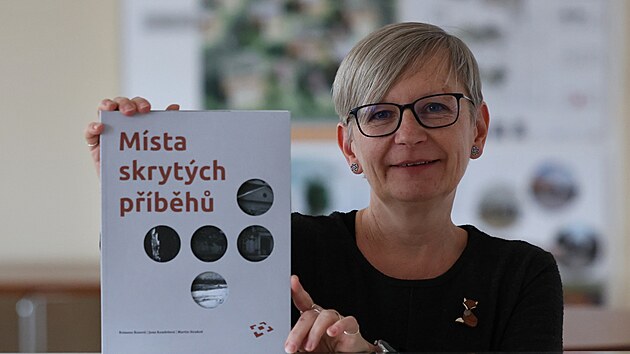 Romana Rosov� je hlavn� autorkou knihy M�sta skryt�ch p��b�h�. (26. leden 2026)