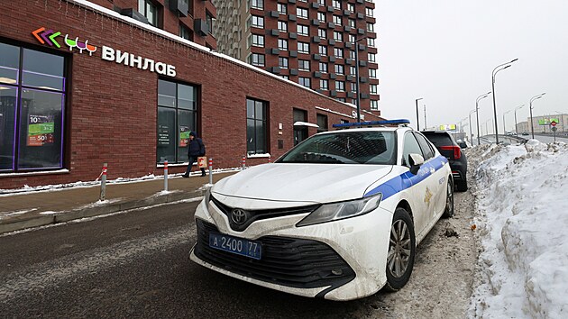 Ru�t� vy�et�ovatel� pracuj� v bytov�m dom� v Moskv�, kde byl post�elen z�stupce ��fa rusk� vojensk� rozv�dky GRU Vladimir Alexejev. (6. �nora 2026)