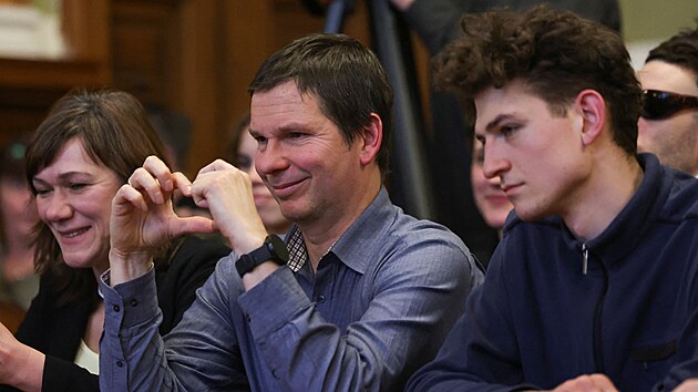 Otec n�meck� levicov� aktivistky Maji T., Wolfram Jarosch, se ��astn� soudn�ho sly�en� v Budape�ti. (4. �nora 2026)