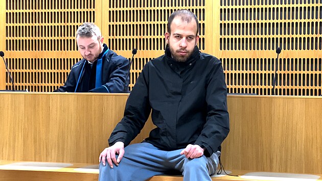 Influencer Patrik �Koleso� Pe�ava u Obvodního soudu pro Prahu 8 (5. února 2026)