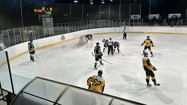 Utk�n� podle z�pisu sledovalo 165 div�k�. (�nor 2026)