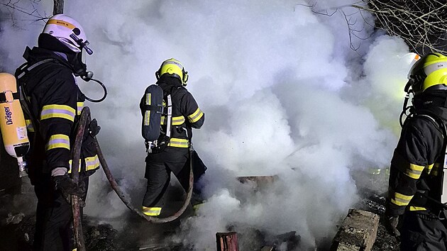 Tragick� po��r unimobu�ky v obci Provodov na Zl�nsku si vy��dal jednu ob�. (6. �nora 2026)