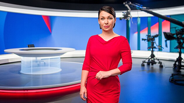 Politick� report�rka a moder�torka B�ra Divi�ov� bude novou moder�torkou diskusn�ho po�adu TV Nova Za p�t minut dvan�ct