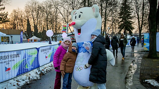Na �eskobud�jovickém výstavi�ti za�al olympijský festival. (5. února 2026)