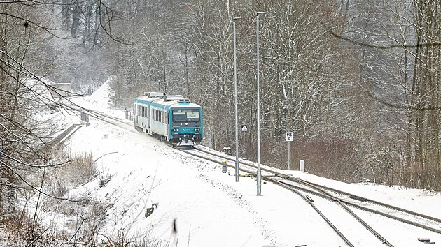 Lid� se do�kali rychlej�� �eleznice i pohodln�j��ch n�stupi��. (4. �nora 2026)