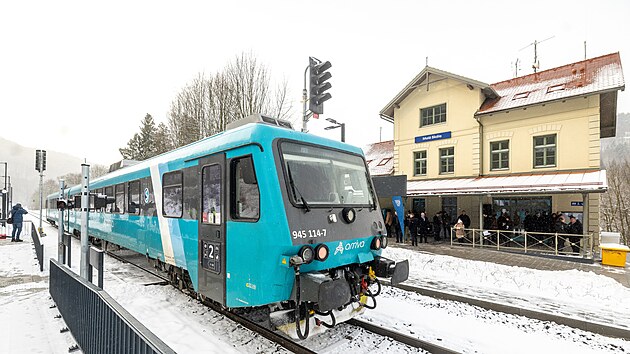 Cestuj�c� v Mal� Sk�le se mohou t�it na nov� zrekonstruovan� n�dra��.(4. �nora 2026)