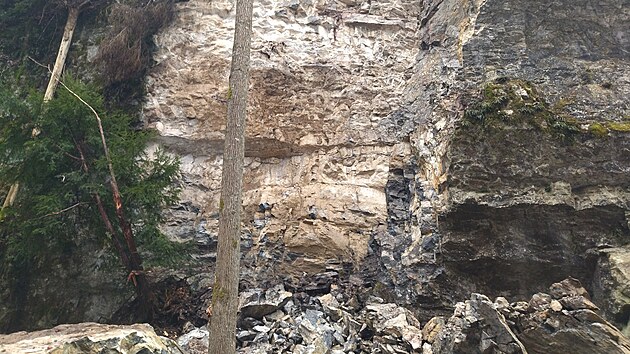 V Moravsk�m krasu se z��tila sk�la na cestu Pust�m �lebem. (6. �nora 2026)