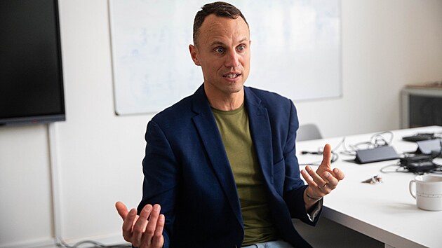 �editel �koly v Bohuslavic�ch na Prost�jovsku Martin Neoral.