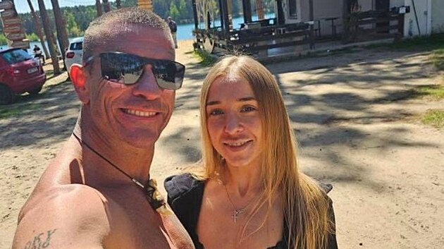 Robert Rosenberg s p��telkyn� Janou (2025)