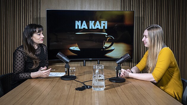 NA KAFI: Hudba n�s doprov�z� v�ude, pak m�me probl�m s tichem, m�n� muzikoterapeutka