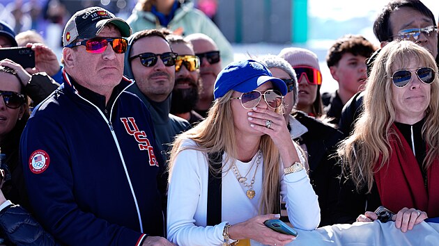 Zdrcen� ameri�t� fanou�ci sleduj�, jestli je Lindsey Vonnov� po p�du v po��dku.