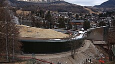 Sá�ka�ské centrum Cortina