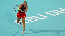 Sára Bejlek se opírá do úderu ve finále turnaje v Abú Zabí.