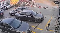 V Káhi�e se kv�li stavebním pracím z�ítily dv� budov