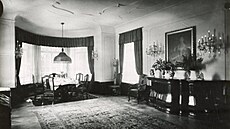 Jídelna ve vile Augusta Löw-Beera v ulici Hlinky v brn�nských Pisárkách. Snímek...