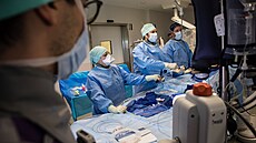 Léka�i v nemocnici Rangueil v Toulouse (29. zá�í 2020)