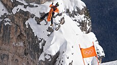 Vrtulník transportuje zran�nou Lindsey Vonnovou do nemocnice. (8. února 2026)