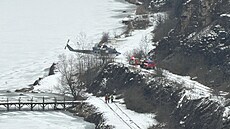 K náro�nému zásahu vyrazili p�ed polednem záchraná�i, policisté i hasi�i do...