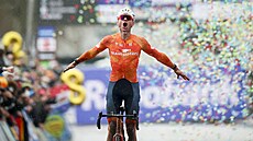 Mathieu van der Poel slaví osmý titul z MS v cyklokrosu v karié�e.