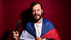 Hokejista David Pastr�ák bude vlajkono�em �eské výpravy p�i zahájení...