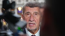 Tisková konference Andreje Babi�e v Itálii. Tam nav�tívil italskou premiérku...