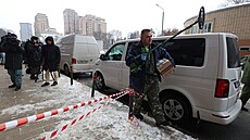 Ru�tí vy�et�ovatelé pracují v bytovém dom� v Moskv�, kde byl post�elen zástupce...