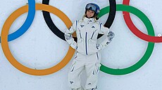 Akrobatická ly�a�ka Eileen Guová se narodila v USA, na olympijských hrách v�ak...