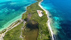 Tento úchvatný ostrov pat�il Shaki�e. Te� je na prodej za 624 milion� korun....