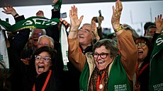 Portugalci zvolili svého p�í�tího prezidenta. St�edolevý Seguro porazil �éfa...