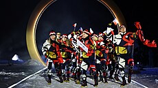 Slavnostní zahájení XXV. zimní olympiády v Itálii. �e�i nastoupili na �ty�ech...