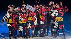 Slavnostní zahájení XXV. zimní olympiády v Itálii. �e�i nastoupili na �ty�ech...