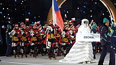 Slavnostní zahájení XXV. zimní olympiády v Itálii. Vlajkono�em �eska je...