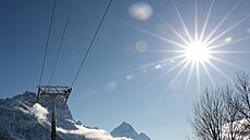 Lanovka Apollonio-Socrepes v Cortin� není krátce p�ed startem olympijských her...