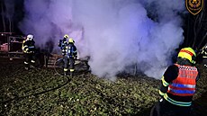 Tragický po�ár unimobu�ky v obci Provodov na Zlínsku si vy�ádal jednu ob�. (6....