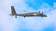 Turecký dron Akıncı (1. kv�tna 2025)