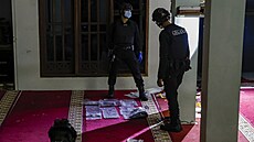 Ve �kole v Jakart� vybuchly bomby, které zde nastra�il sedmnáctiletý p�íznivec...