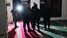 Ve �kole v Jakart� vybuchly bomby, které zde nastra�il sedmnáctiletý p�íznivec...