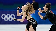 Kate�ina Mrázková a Daniel Mrázek vystupují v sout�i rytmických tanc� na...