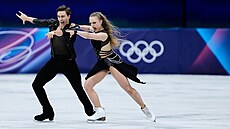 Kate�ina Mrázková a Daniel Mrázek vystupují v sout�i rytmických tanc� na...