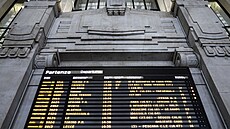 Provoz na �eleznici v severní Itálii ochromila trojice sabotá�í p�i konání...