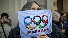 Demonstrace v italském Milán� poté, co bylo potvrzeno, �e pracovníci americké...